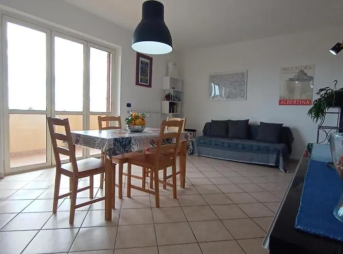 Degli Angioini 卡鲁尼亚玛丽娜