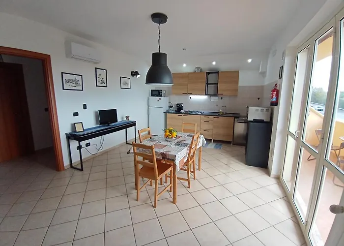 Degli Angioini 卡鲁尼亚玛丽娜