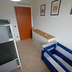 Degli Angioini شقة كاولونيا مارينا