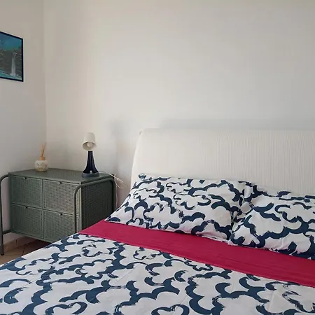 Degli Angioini Apartment *